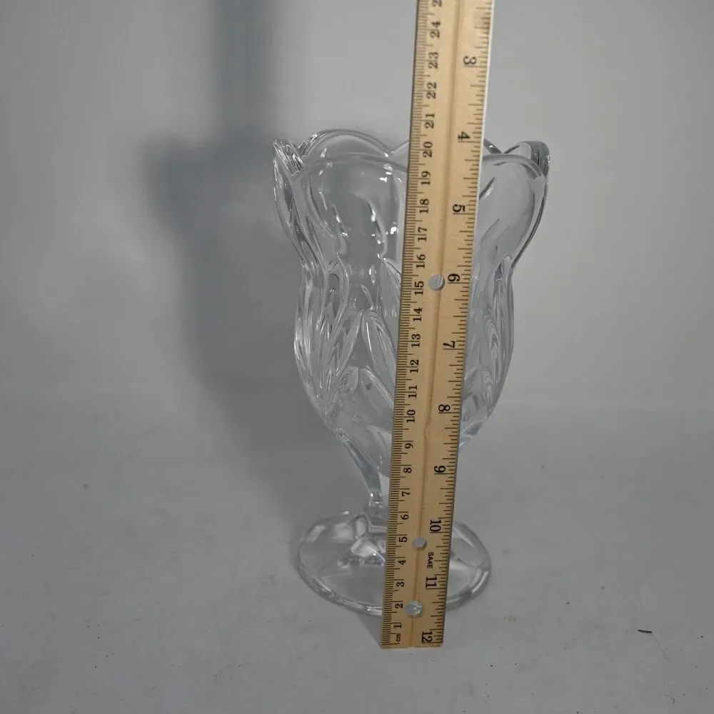 Royal Limited 24% Lead Crystal Tulip Vase Pedestal Scalloped Rim Czech Republic